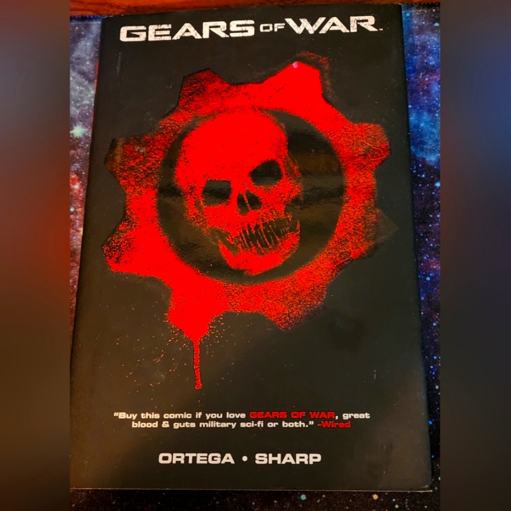 DC Comics GEARS OF WAR BOOK 1
